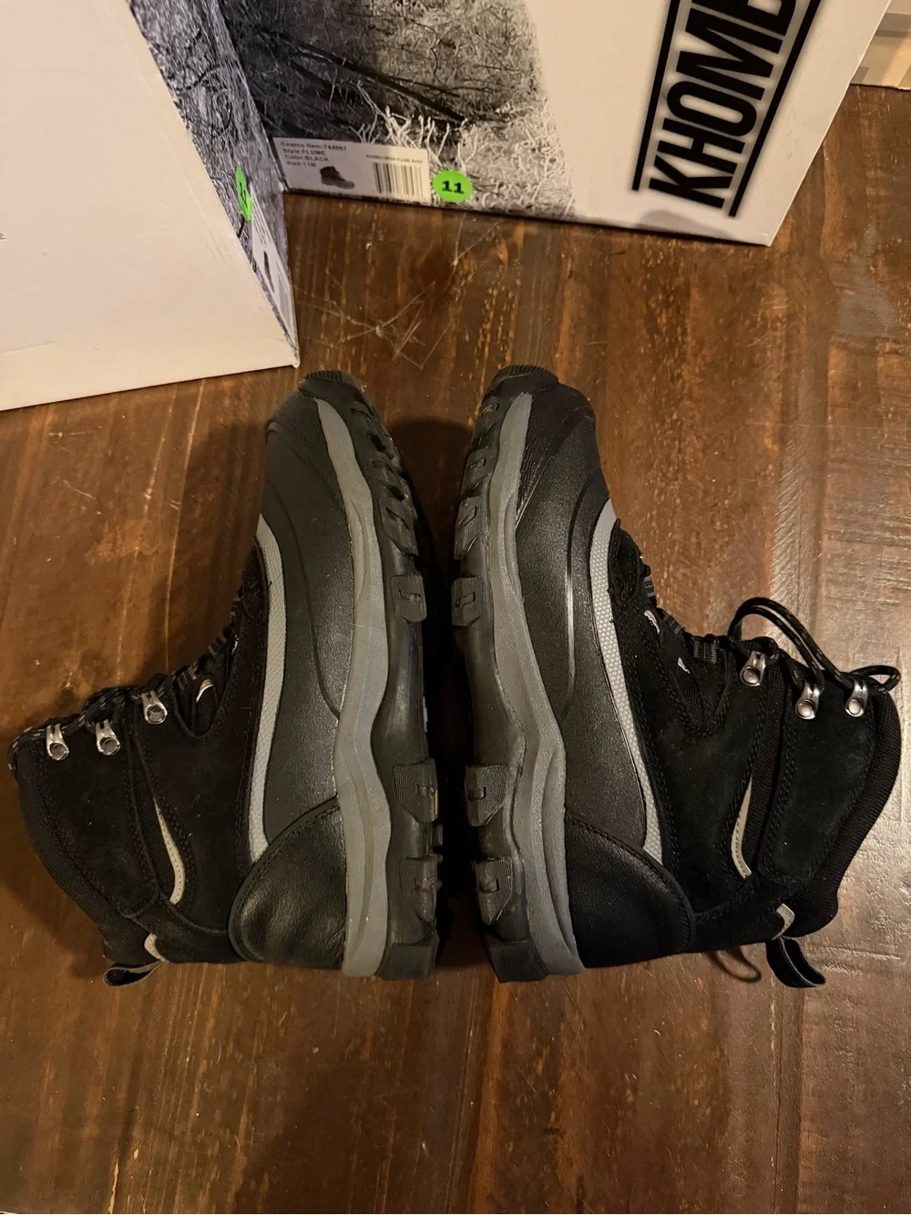 Khombu Black Insulated Snow Boots - Size 11M